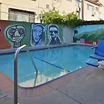 Americas Best Value Inn - Hollywood / Los Angeles